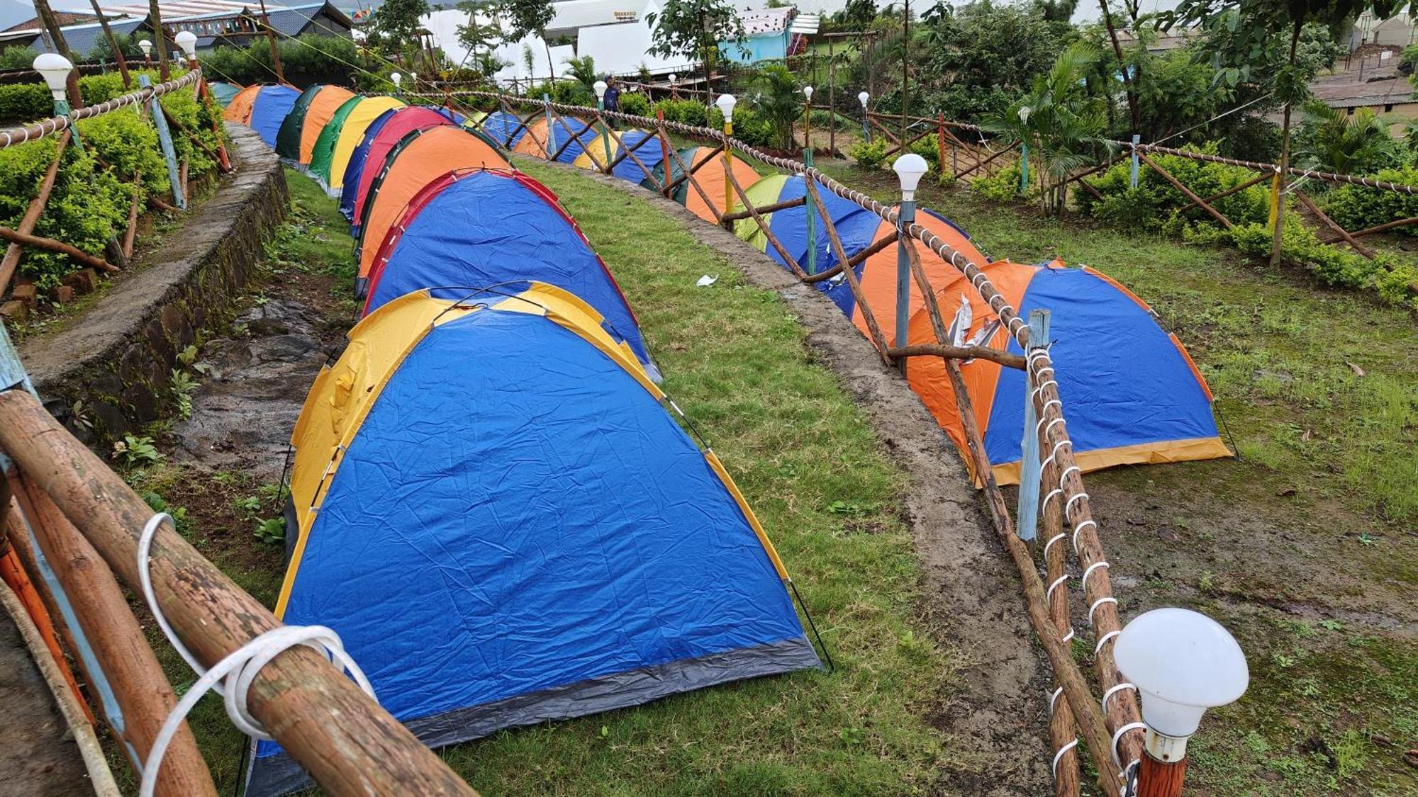 Shelby Pawana Lake Cottages & Camping Tents Лонавала Экстерьер фото