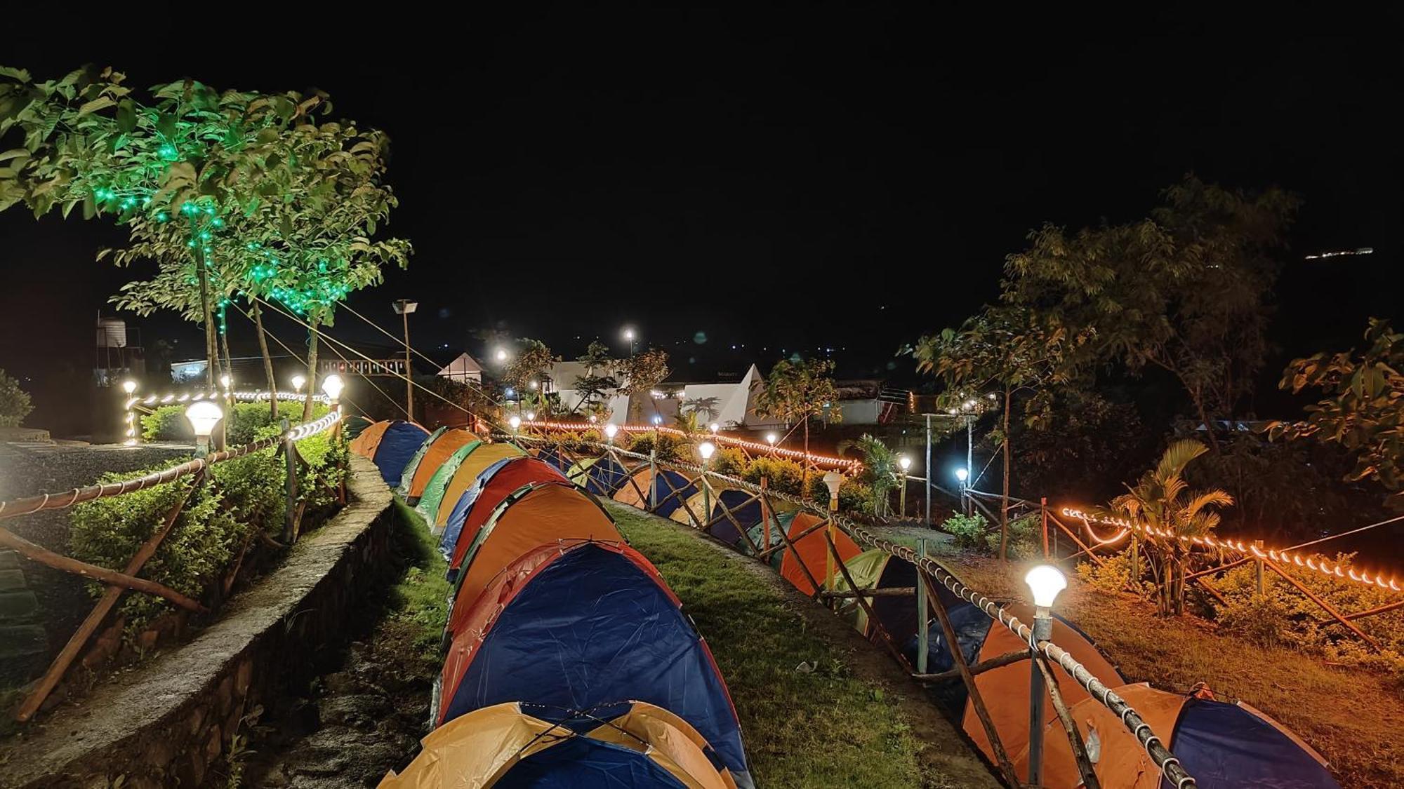 Shelby Pawana Lake Cottages & Camping Tents Лонавала Экстерьер фото